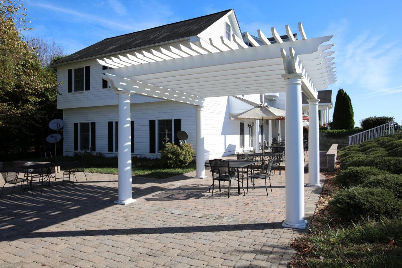 Loudoun Valley Manor B&B Waterford ภายนอก รูปภาพ